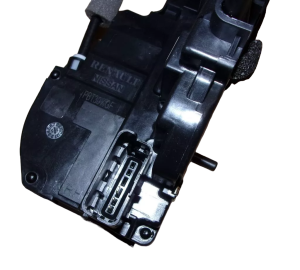 Verrouillage de la porte arrière droite Renault Koleos 825029849R - NEUF D'ORIGINE OE
