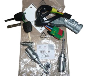 COMMUTATEUR D'ALLUMAGE + ENSEMBLE DE SERRURE CITROEN C3 4162.AG