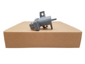 électrovanne de turbine Renault 2.0 dCi 8200762597 - NEUF D'ORIGINE OE
