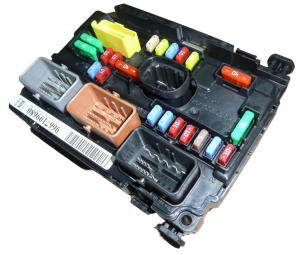 Boîte à fusibles Citroen Peugeot 6500HV - NEUF D'ORIGINE OE