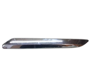 Bande chromée du pare-chocs droit Citroen C5 III 9682198577 Original OE