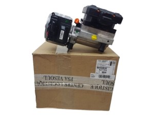 Pompe hydraulique Citroen C5 2.0 HDI 5277P4 / 9654068680 - NEUF D'ORIGINE OE