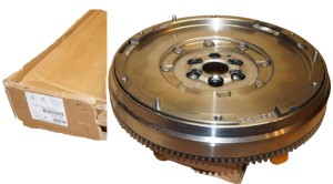 VOLANT MOTEUR BI-MASSE CITROEN PEUGEOT 1.6THP 0532.X4